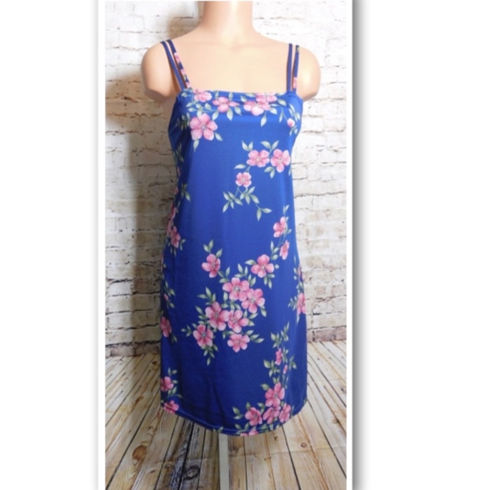 The Lingerie Collection Floral Short Nightgown